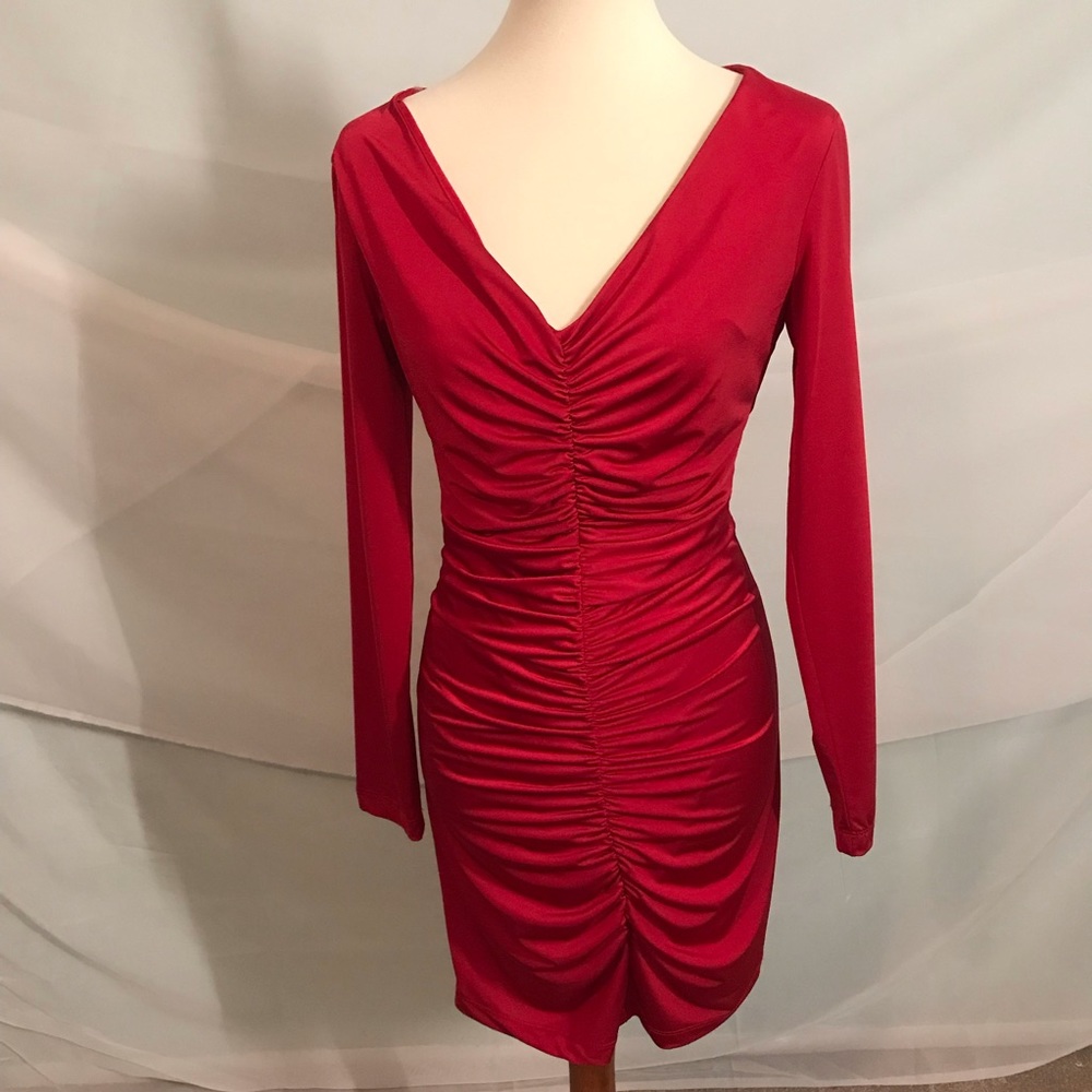 🇺🇸 Sexy Red Dress 🇺🇸 - Picture 3 of 5